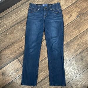 Democracy / Women Straight Legged Jeans